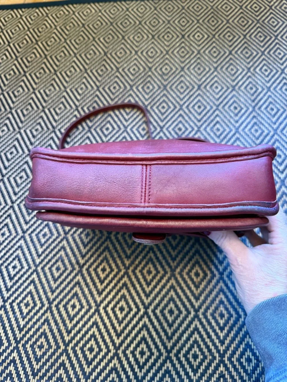 Vintage Coach station bag BORDEAUX with brass  5130 - Picture 7 of 16